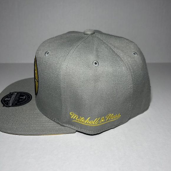 Mitchell & Ness Mens Hat Boston Celtics The 1986 NBA Finals Gray Fitted 7 1/4 - Picture 6 of 8